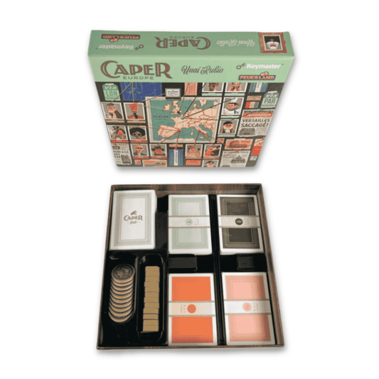 ReDesign Premium Insert für Caper: Europe – perfekter Sitz im Original-Inlay, ideal für gesleevte Karten. Mit rutschhemmender Unterseite, schneller Kartenentnahme und elegantem Design. 3D-gedruckt aus hochwertigem ABS in Deutschland, inkl. Logo-Prägung. Bringt Ordnung, Schutz und Stil in deine Spielbox – für schnelleren Spielstart und maximalen Komfort.