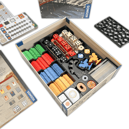 ReDesign Insert für Die Weiße Burg: geordnete Aufbewahrung für Karten, Figuren, Würfel und Marker.